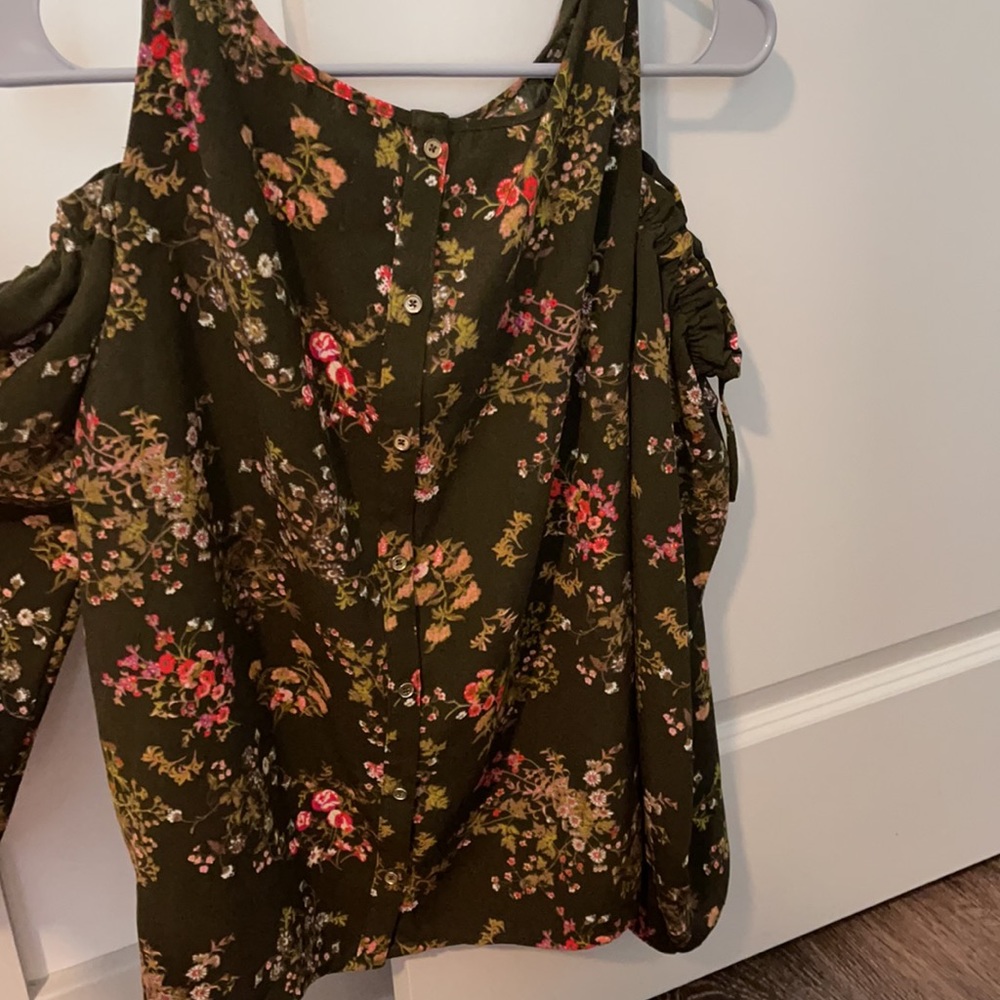 LC Lauren Conrad - blouse size M - Picture 3 of 4